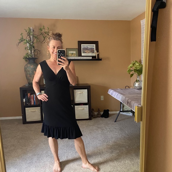 White House Black Market Black Dress - Picture 4 of 10